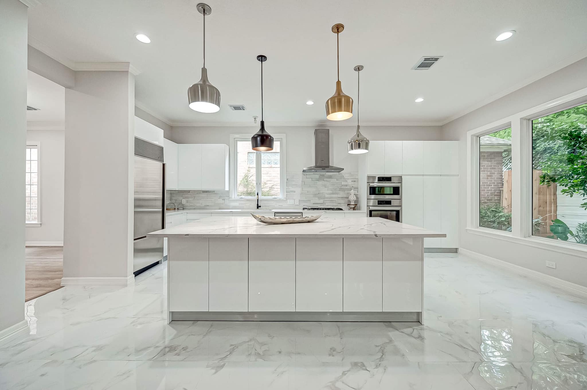 Sleek White Kitchen with Gray Marble Aesthetic