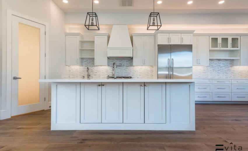 Elegant White Wooden Kitchen: Timeless Molding Design