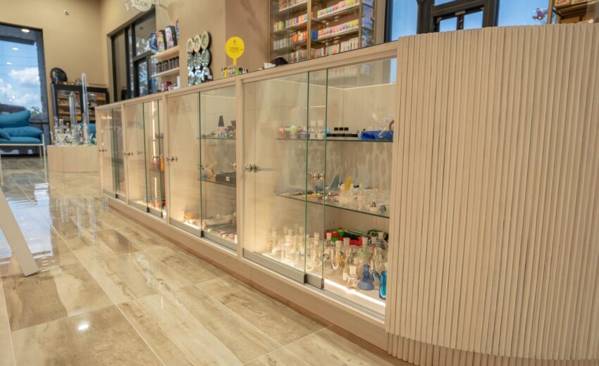 Specialized Crafted Showcases For Bespoke Store Designs